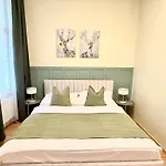 Stunning Apartment In Middle Of Wenceslas Square